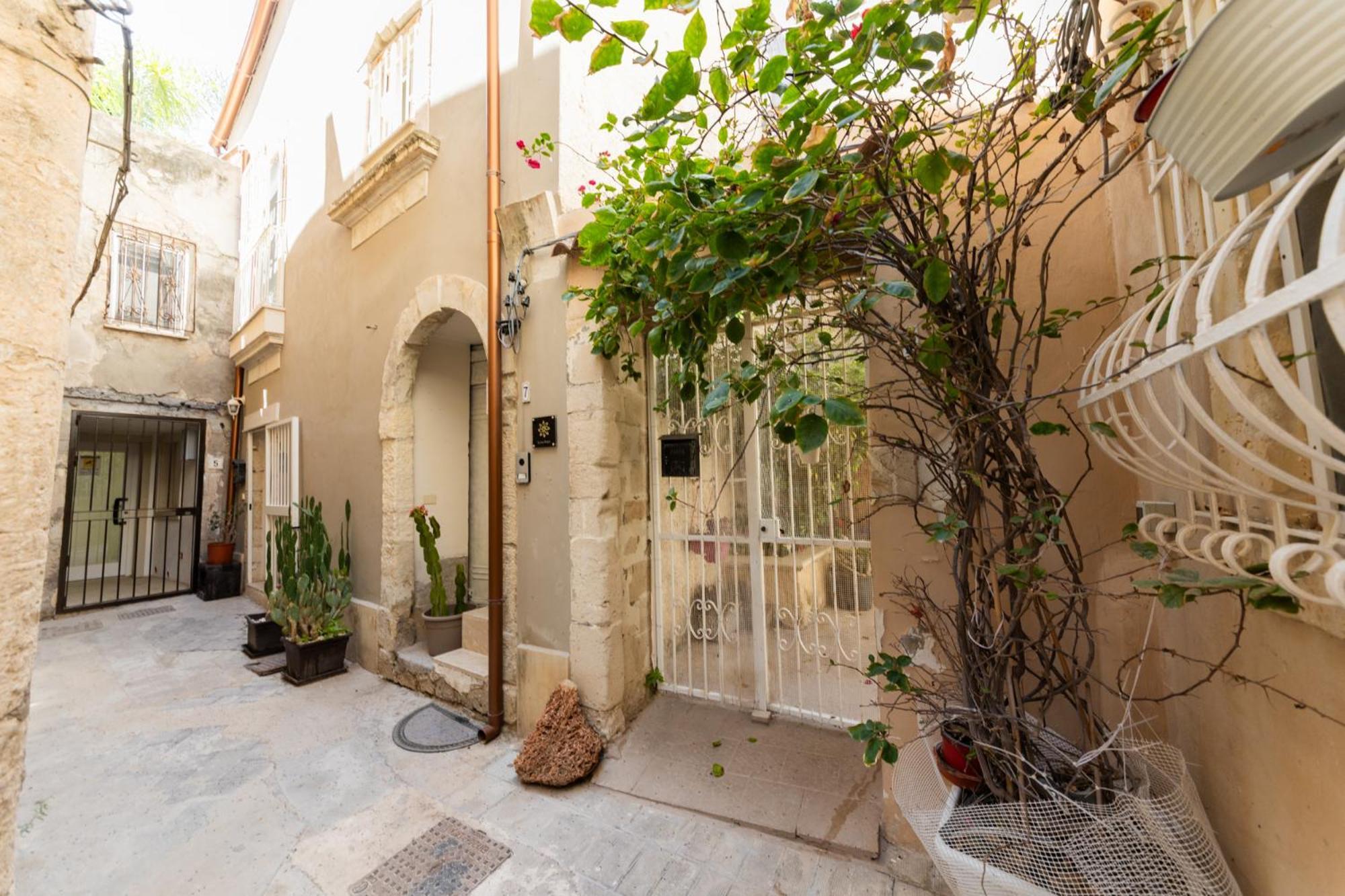 Dolce Rame Ortigia Apartamento Syracuse Exterior foto